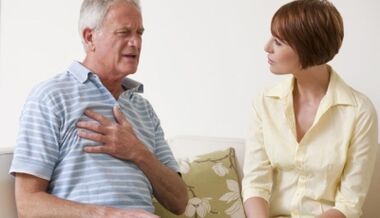 Mild chest pain suggests second-degree thoracic osteochondrosis