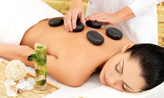 Tibetan medicine offers effective ways to treat joints, such as stone therapy