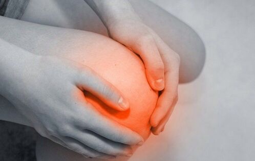 Knee pain caused by joints photo 2